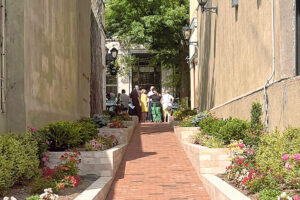 Great Neck Plaza Completes Alleyway Renovation