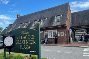 Top Marks For The Village Of Great Neck Plaza